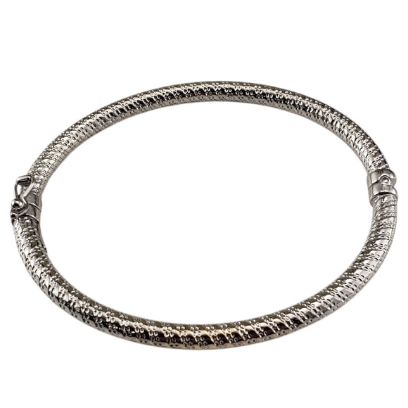 14 Karat White Gold Textured Oval Bangle Bracelet #21243 - Picture 2 of 7